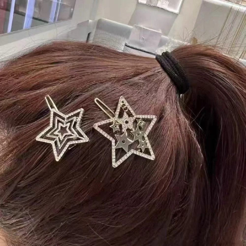 NIP 2 Piece Dior Star Hair Clips - Picture 3 of 5